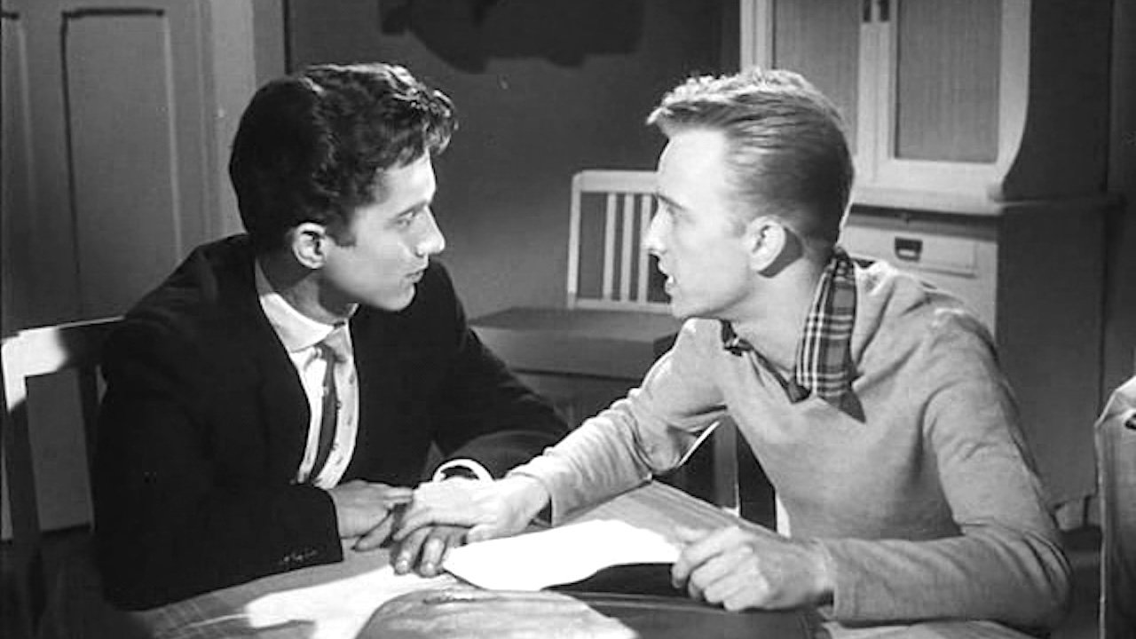 В отличие от нас с вами