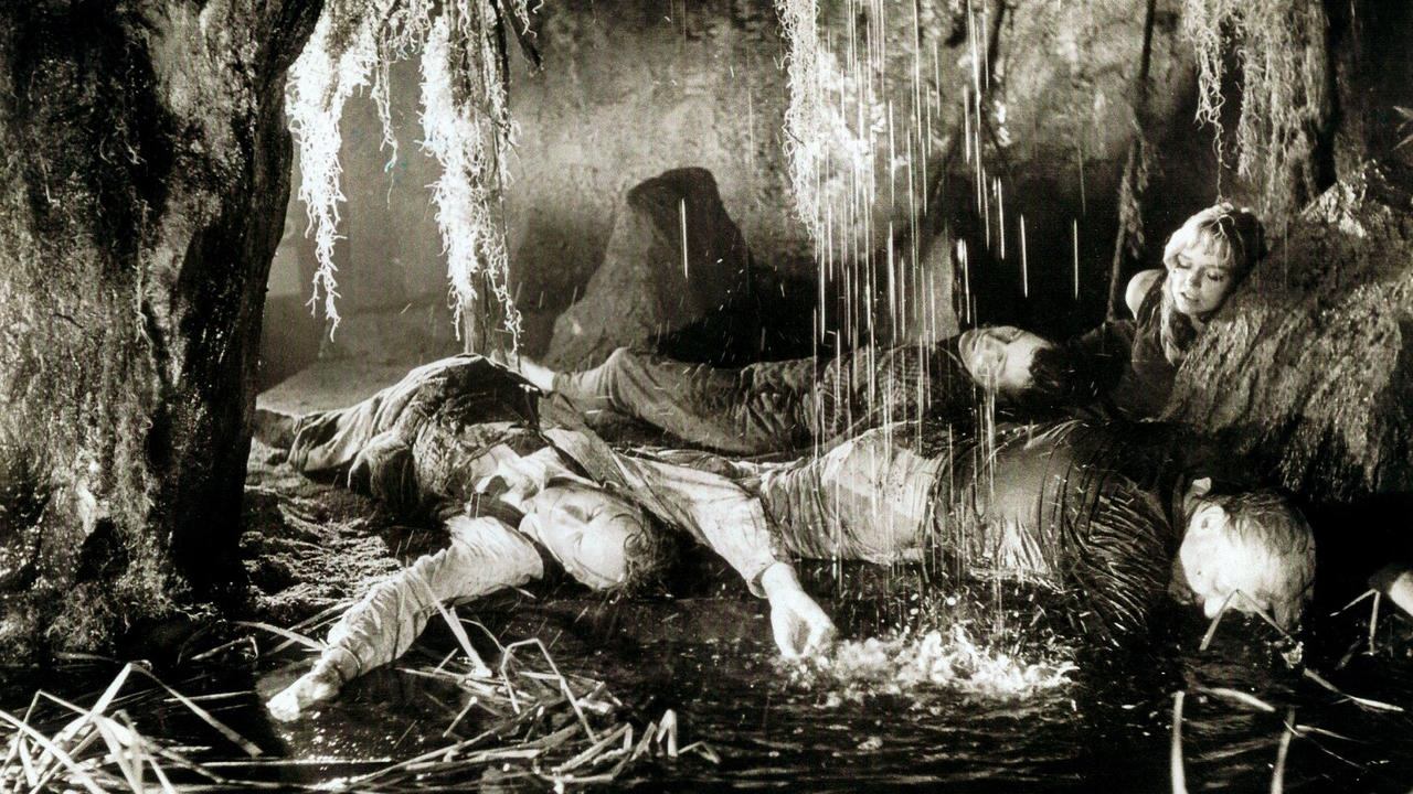 Нападение гигантских пиявок