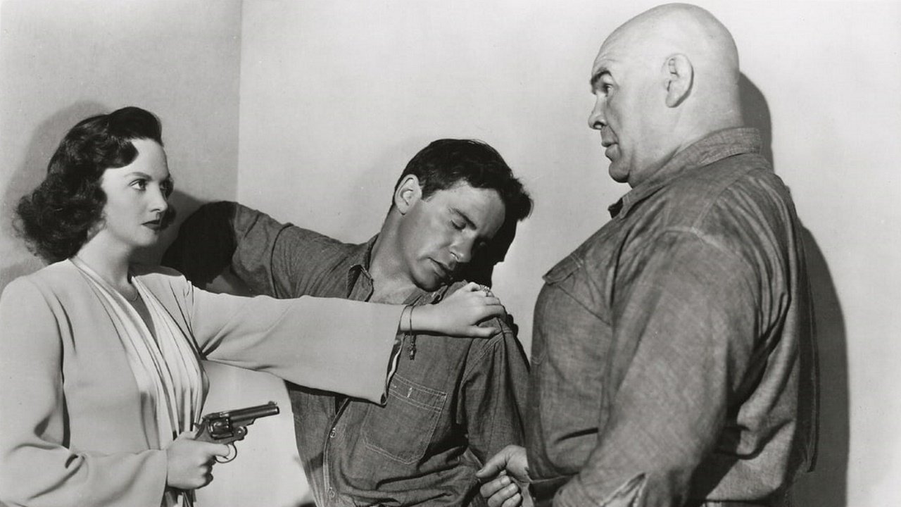 За закрытыми дверьми