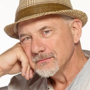 Ньютон Томас Сигел