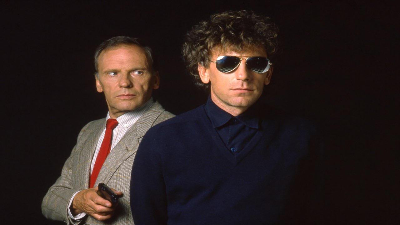 Человек с глазами цвета серебра