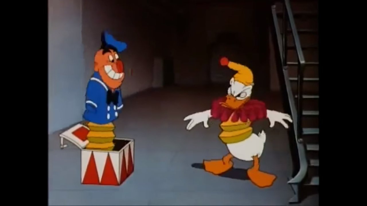 Смотрящий на часы