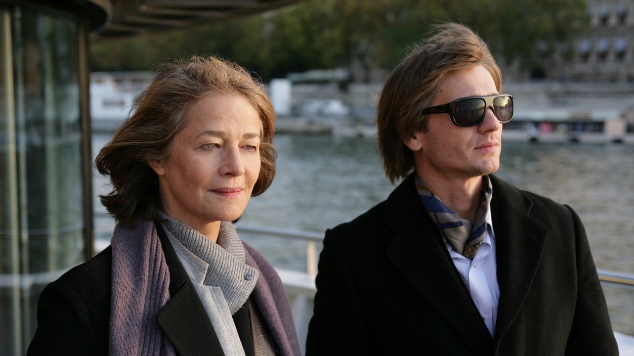 Человек с синими кругами