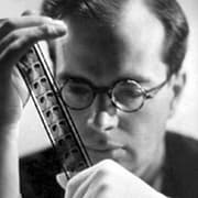 Торолд Дикинсон